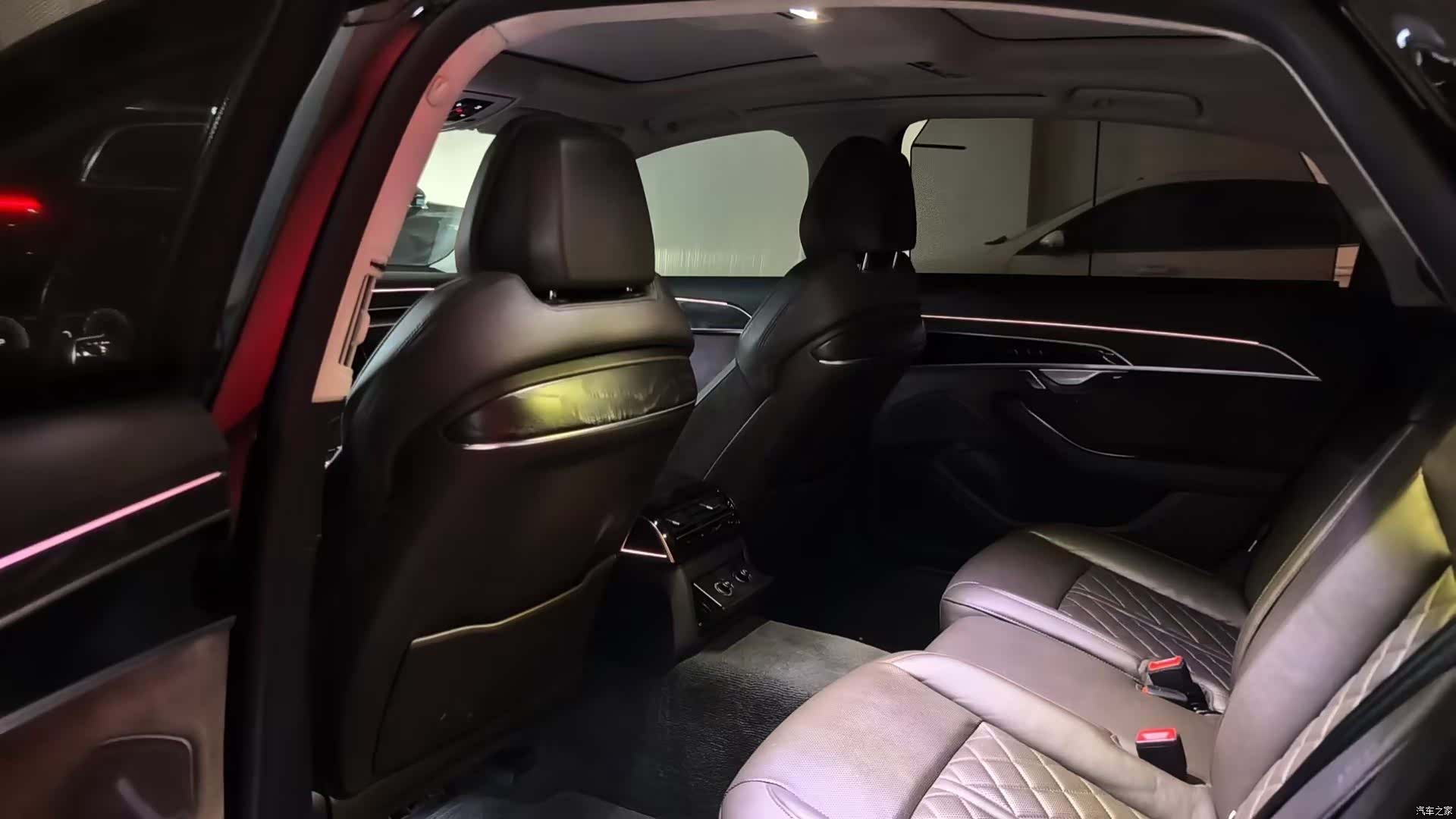 Audi A8L, 2021 все фото
