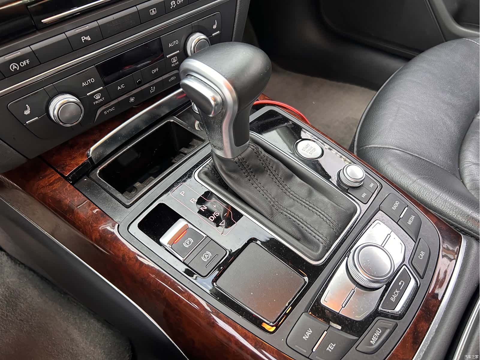 Audi A6L, 2016 11