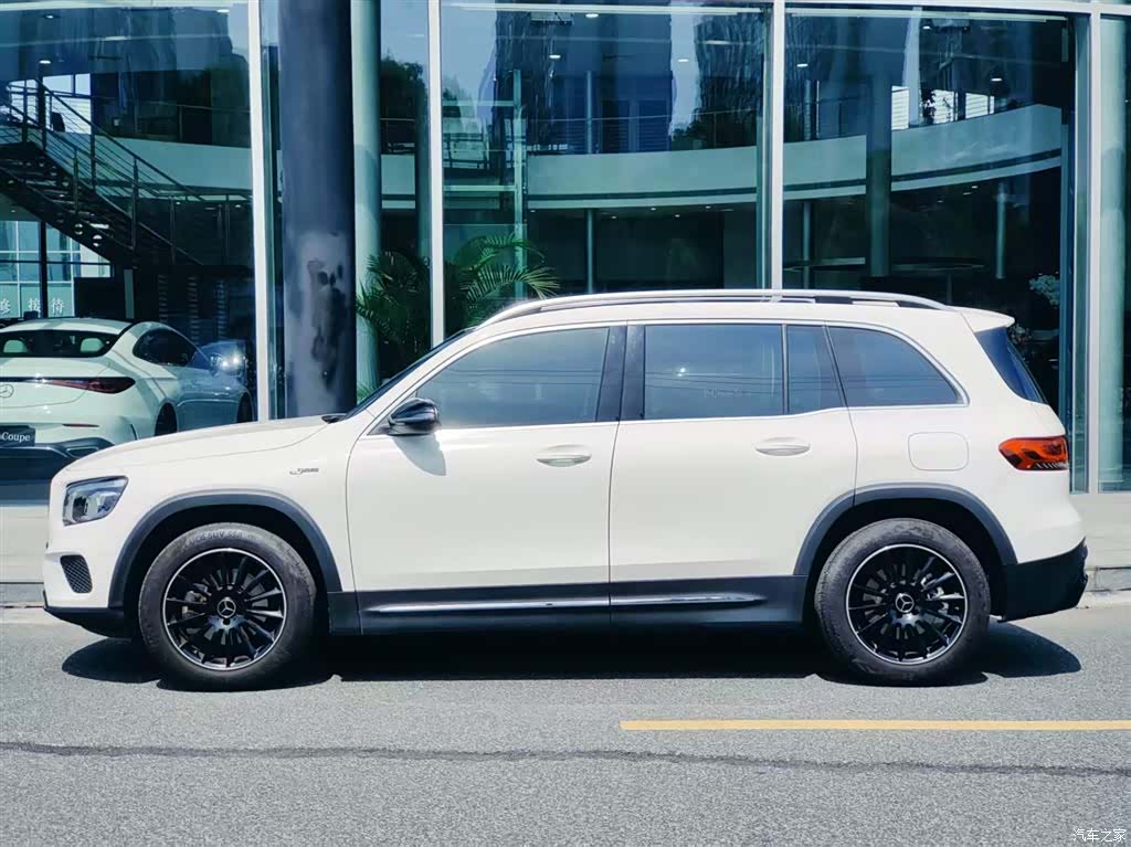 Mercedes-Benz GLB, 2022 3