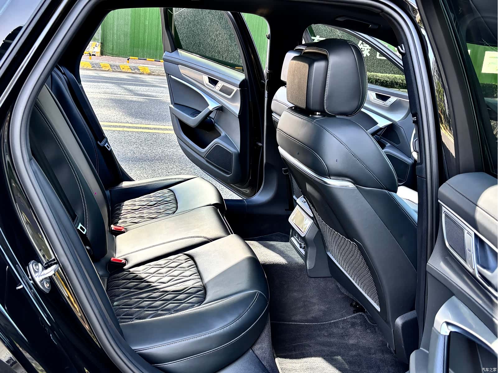 Audi A6L, 2025 11