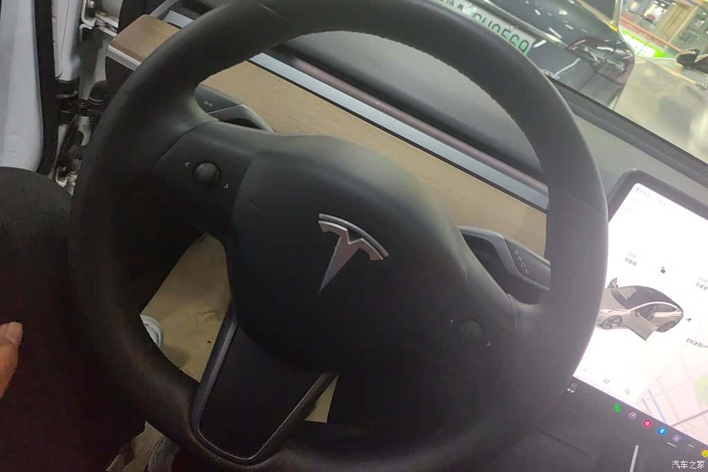 Tesla Model 3, 2020 15