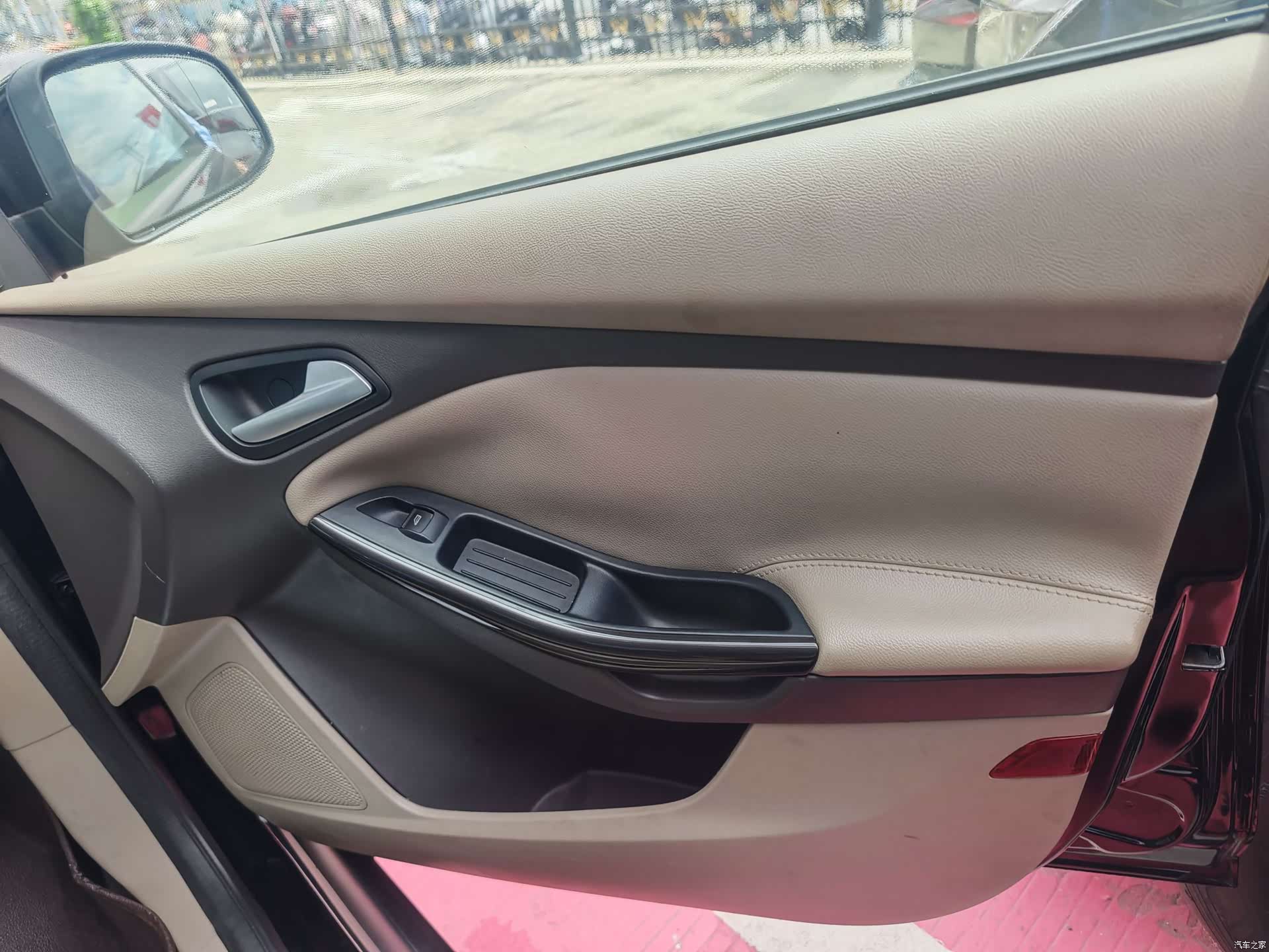 Ford Focus, 2014 23