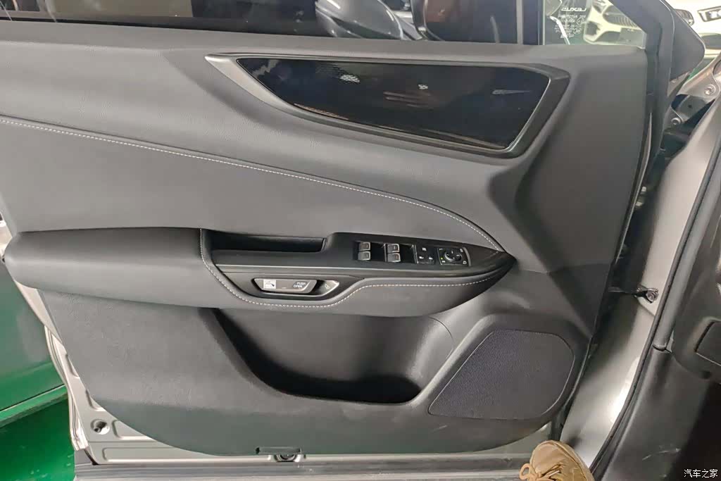 Lexus NX, 2023 7
