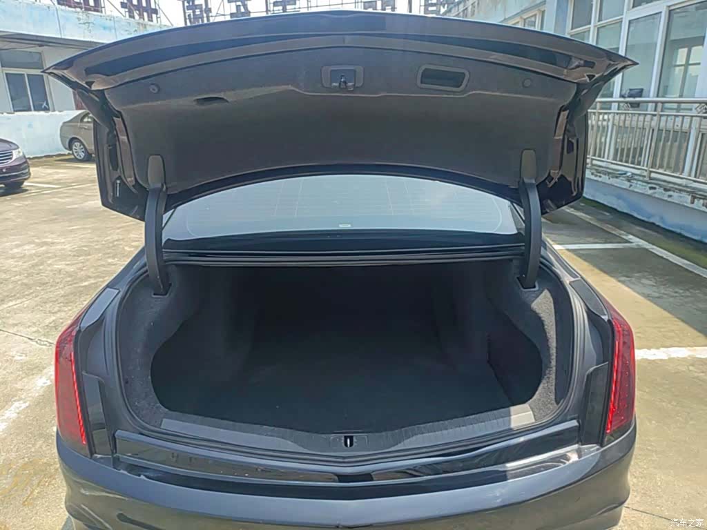 Cadillac CT6, 2022 19
