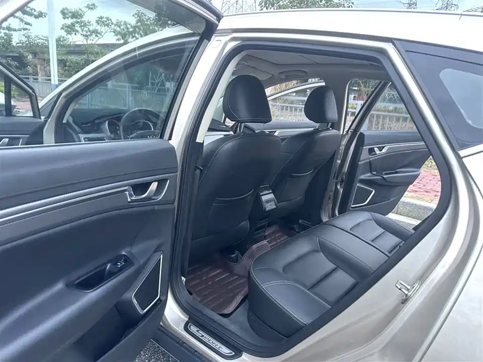 Geely Emgrand GS Geely Emgrand GS