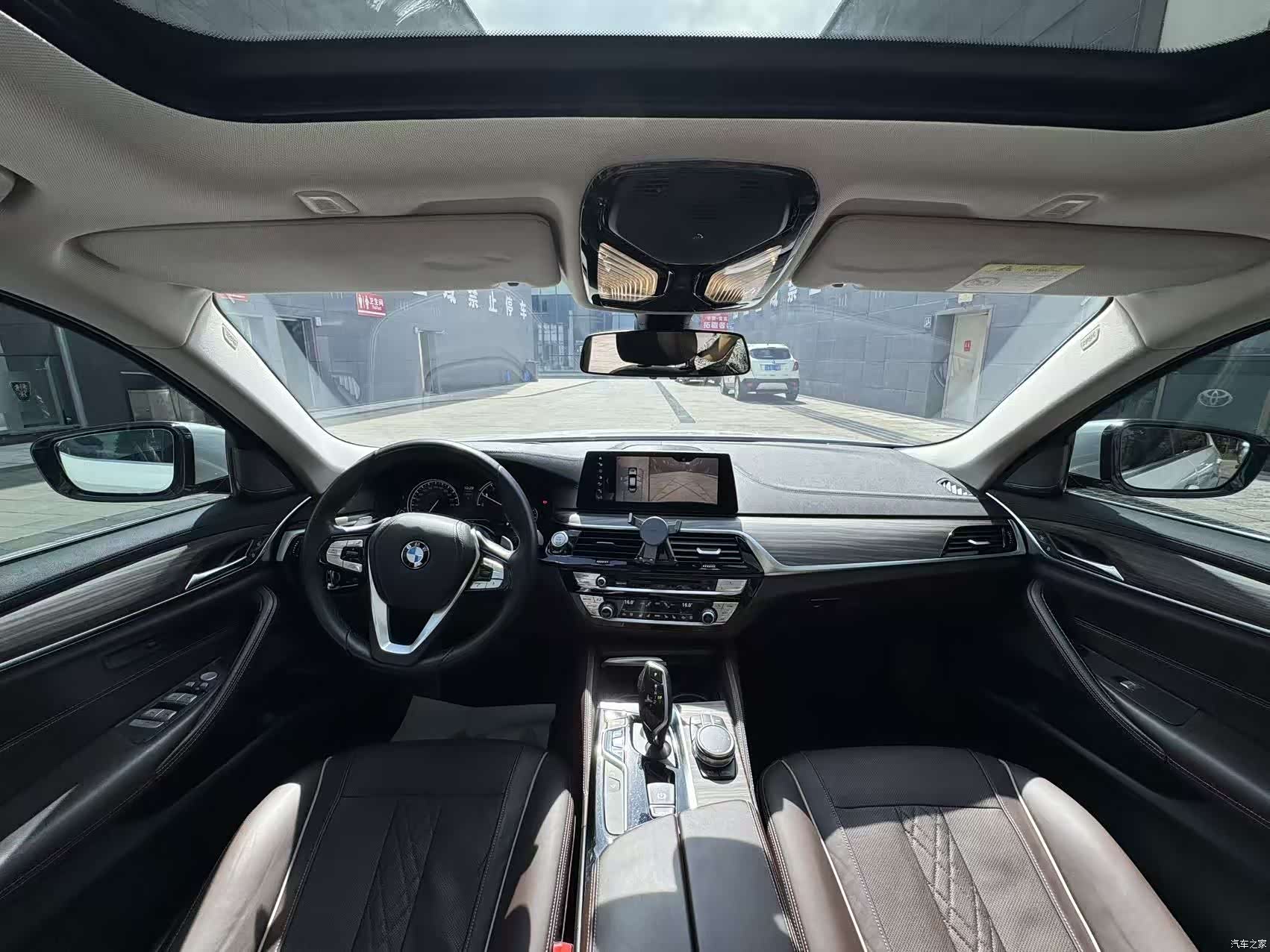 BMW 5 Series, 2018 все фото