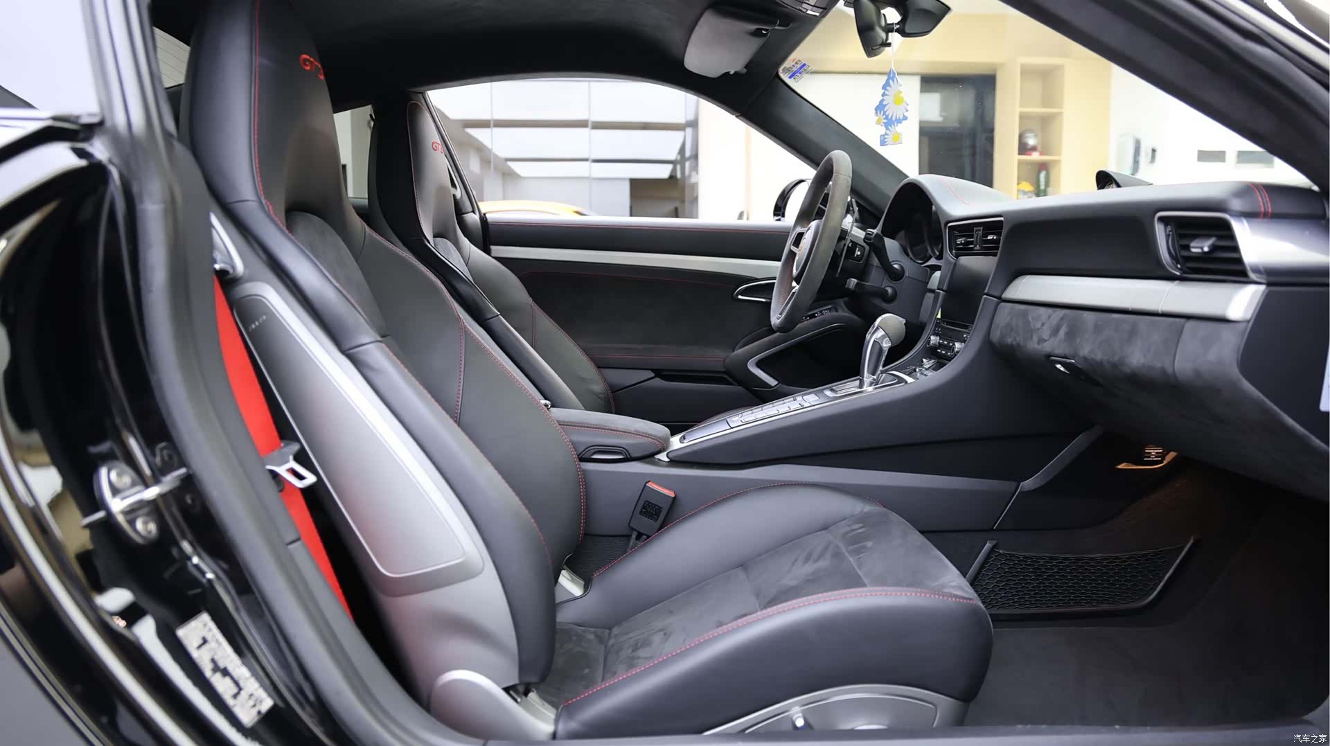 Porsche 911, 2019 15