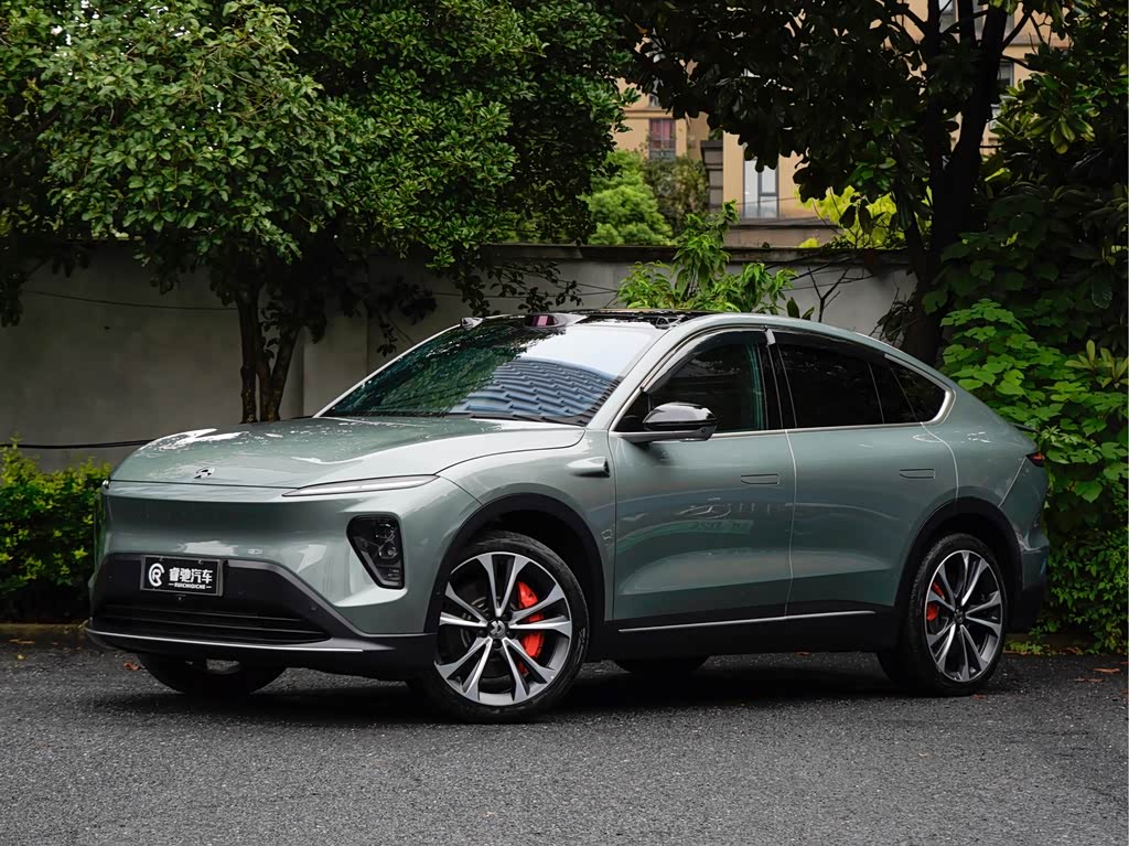 NIO EC7