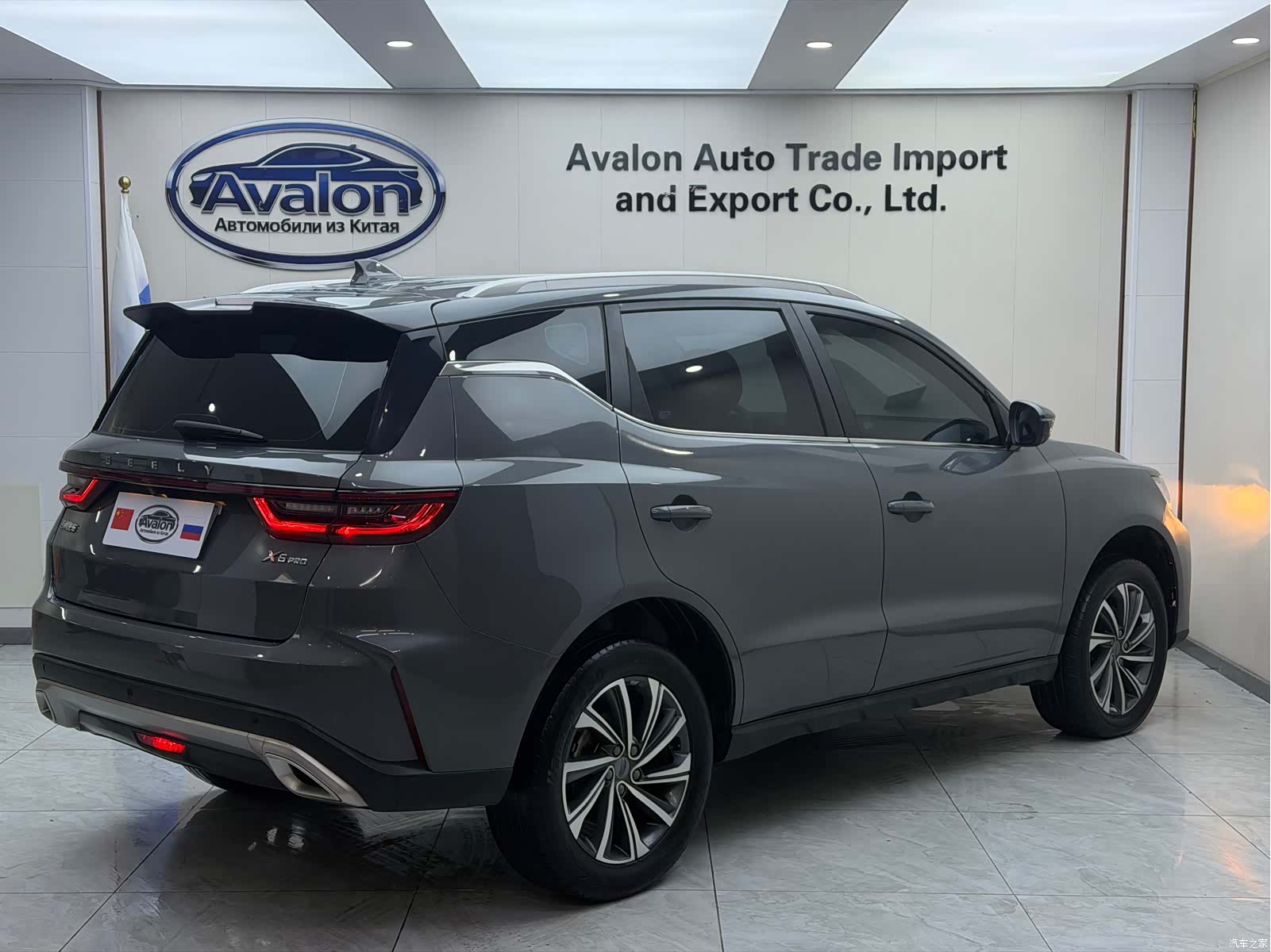 Geely X6, 2022 4