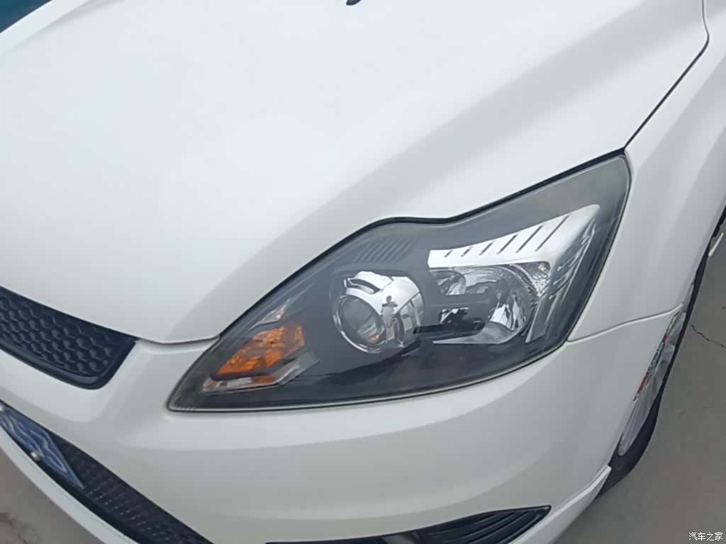 Ford Focus, 2015 18