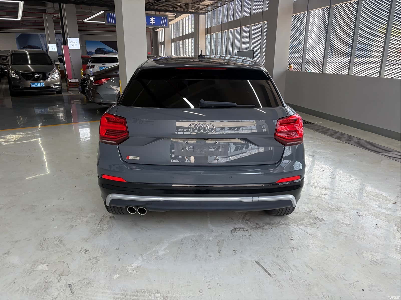 Audi Q2L, 2020 все фото