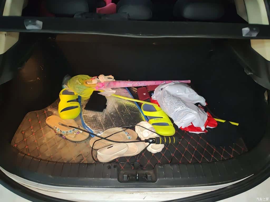 Geely Emgrand, 2016 10