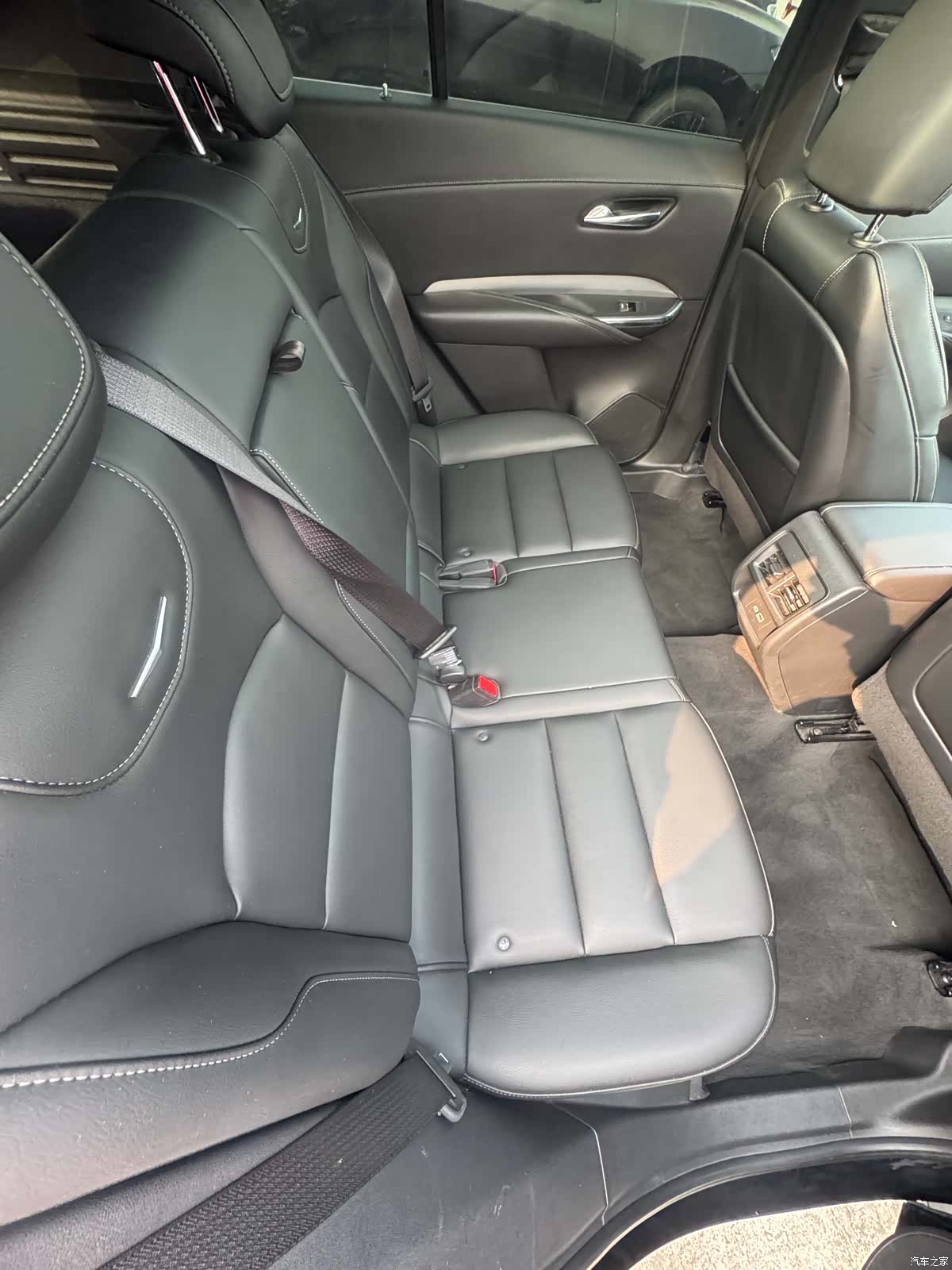 Cadillac XT4, 2021 12