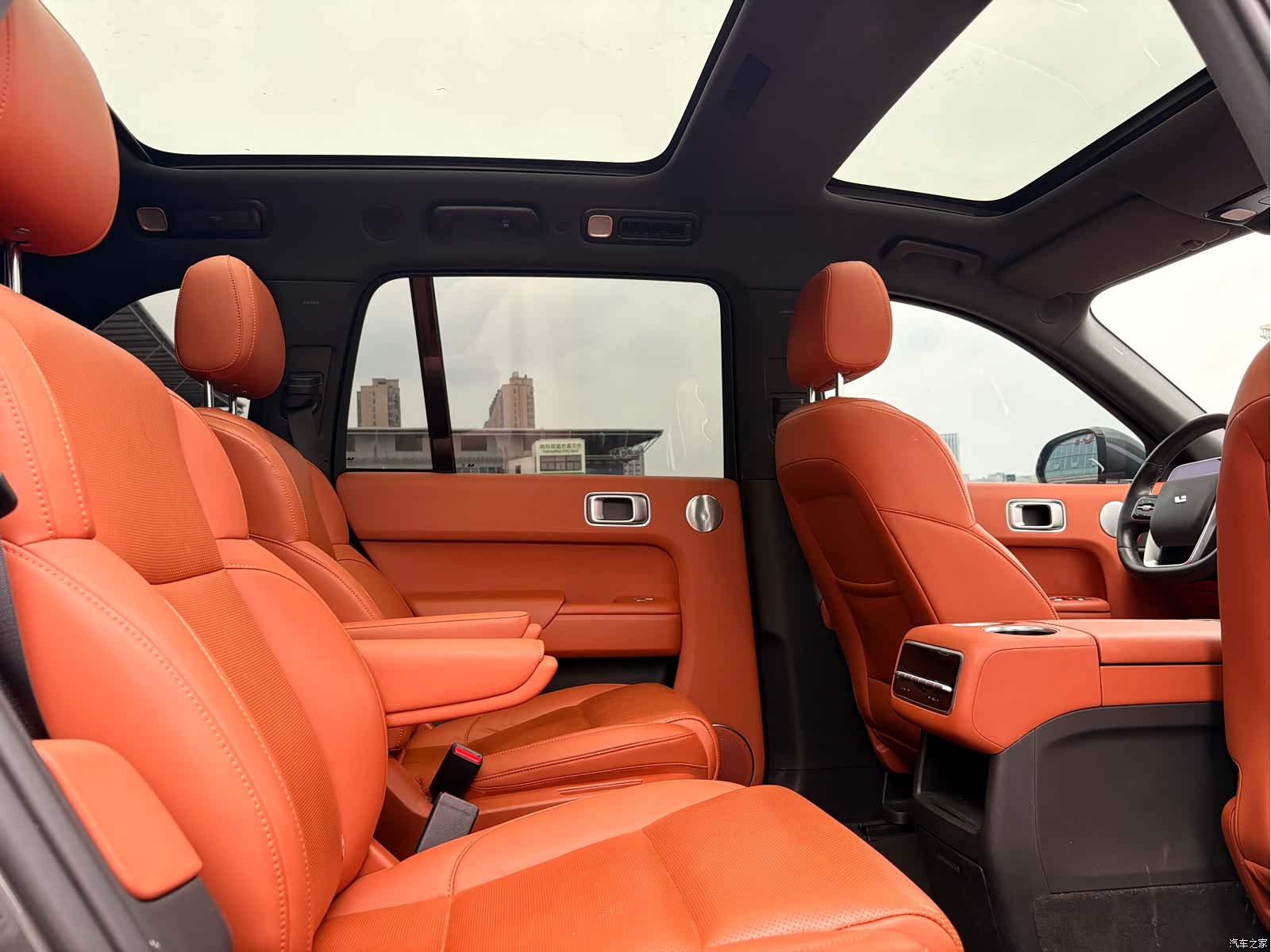 Li Auto L8, 2023 все фото