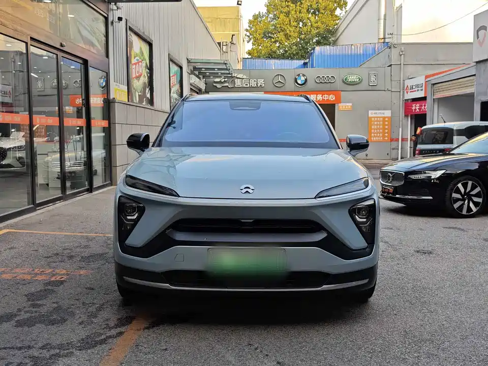 NIO ES6