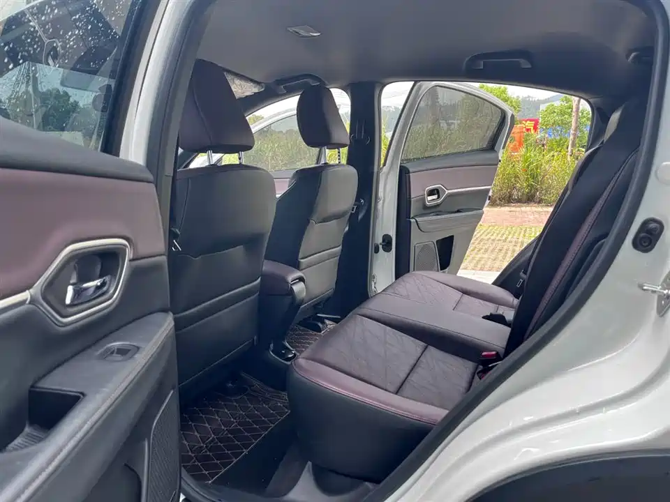 CIIMO Dongfeng Honda M-NV