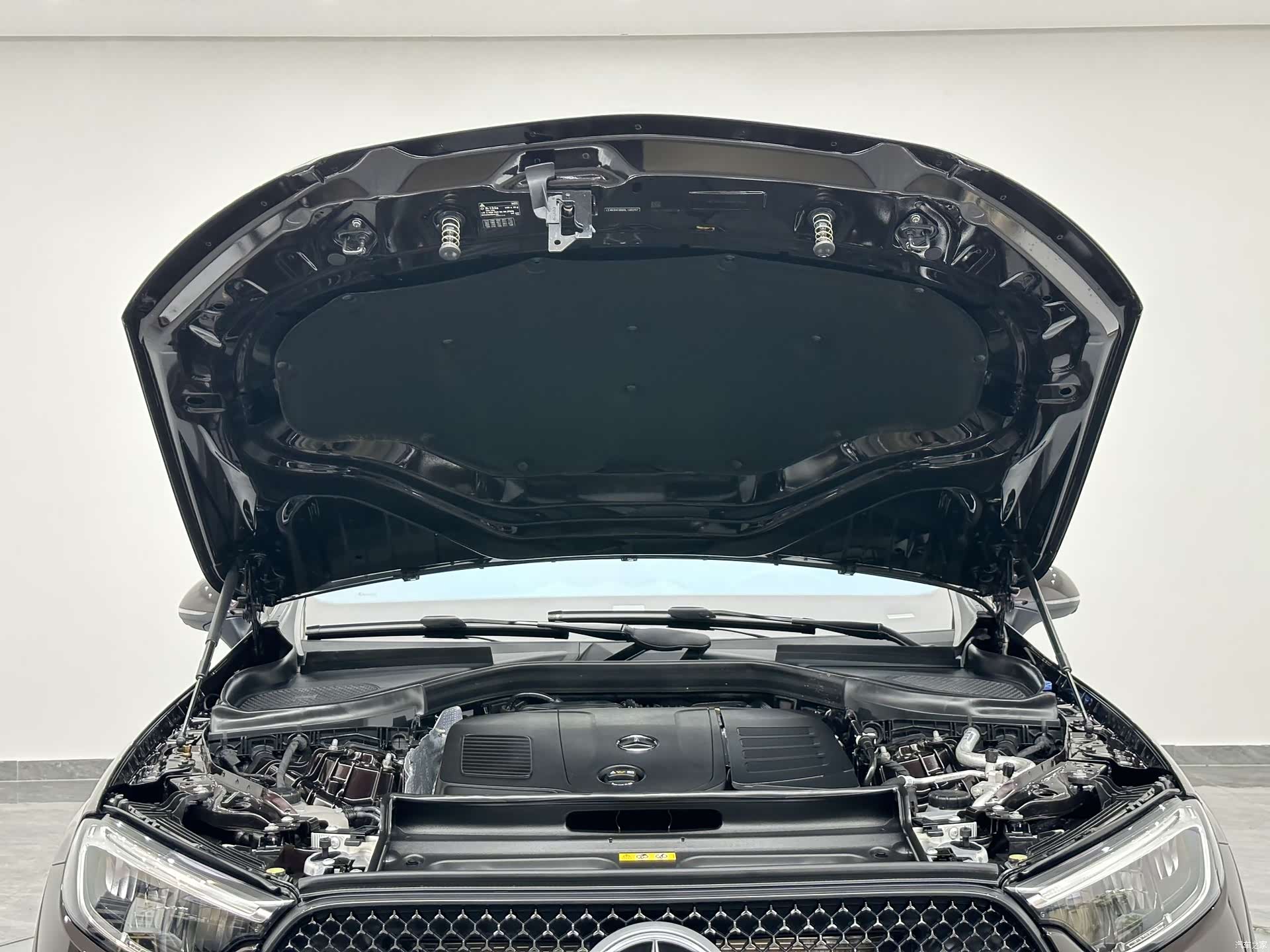 Mercedes-Benz GLC, 2024 24