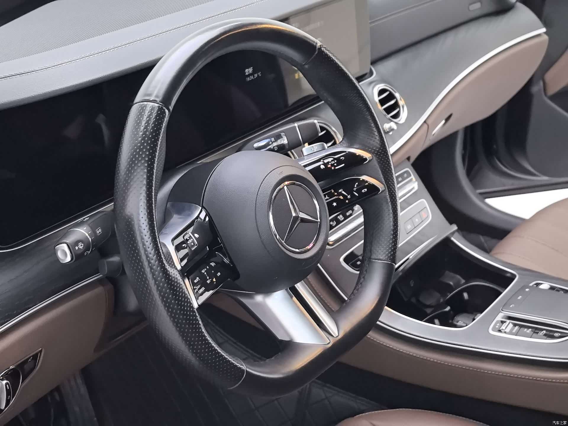 Mercedes-Benz E-Class, 2023 9