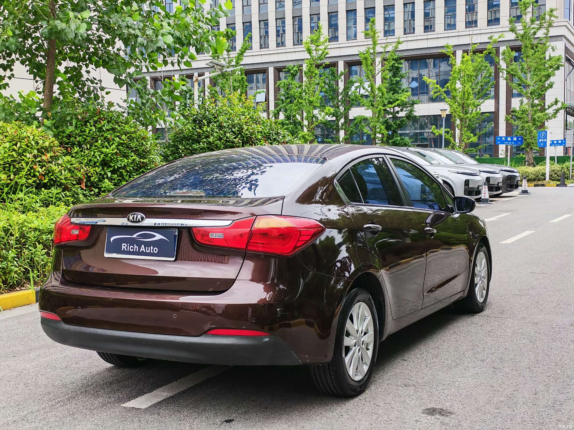 Kia K3, 2013 4
