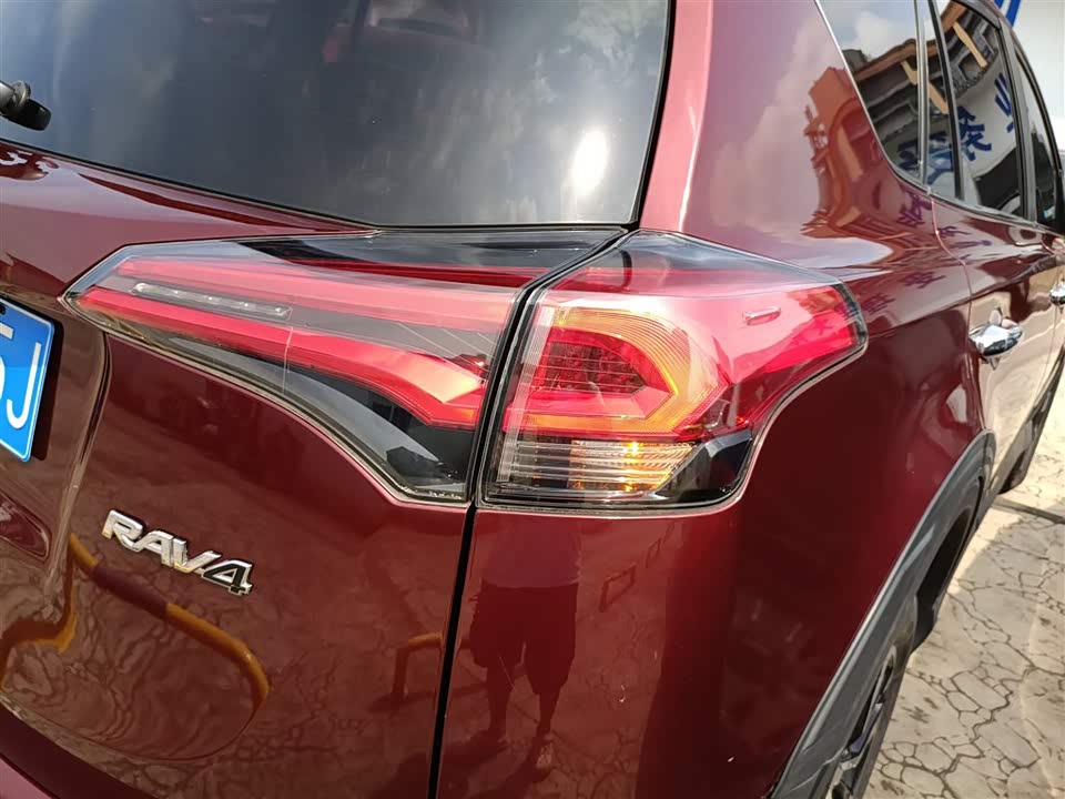 Toyota RAV4 Rongfang