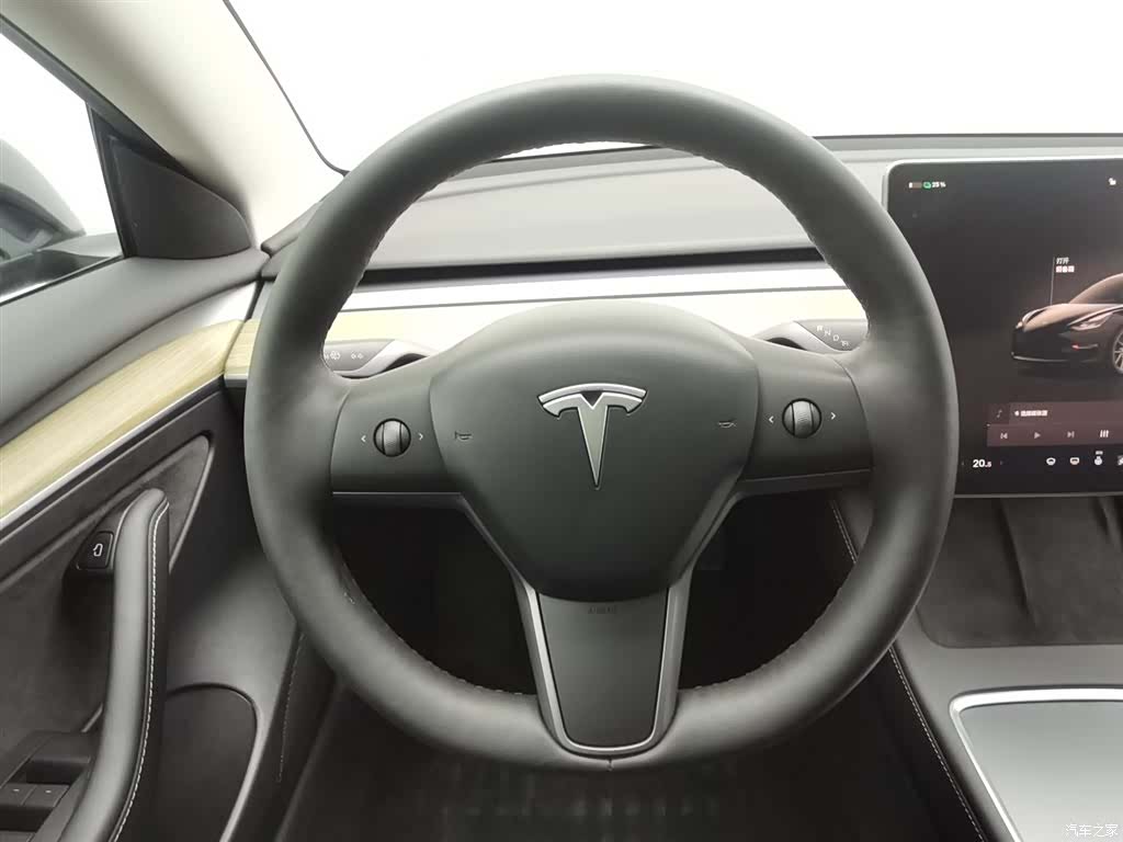 Tesla Model 3, 2023 11
