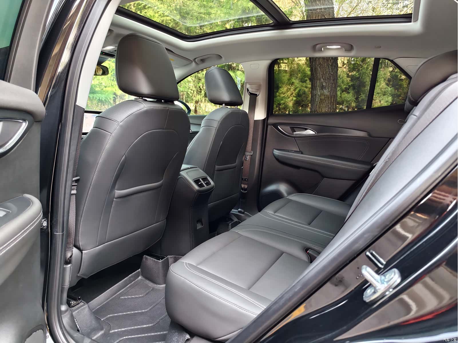Buick Envision, 2025 10