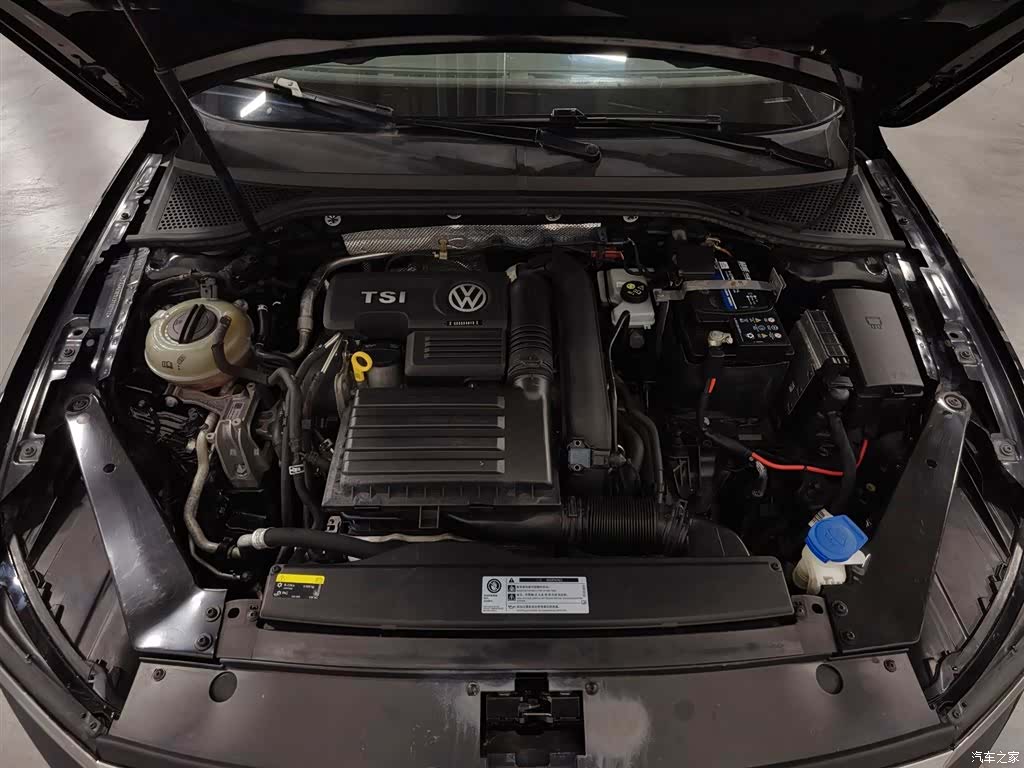 Volkswagen Magotan, 2018 6