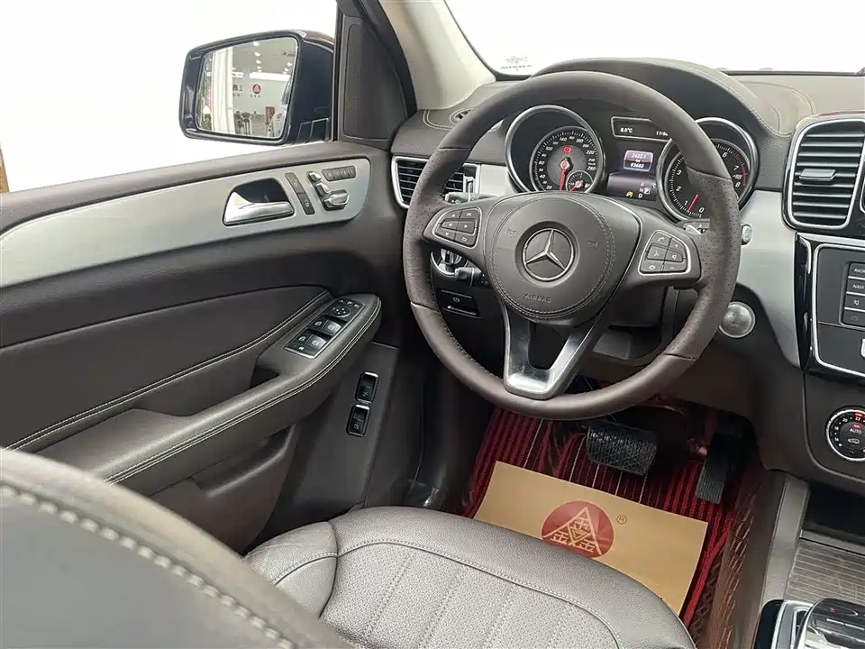 Mercedes-Benz GLS Mercedes-Benz GLS