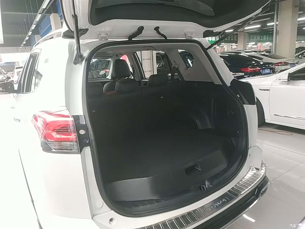 Toyota RAV4, 2016 19