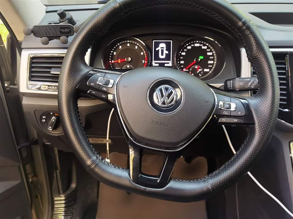 Volkswagen Tourang