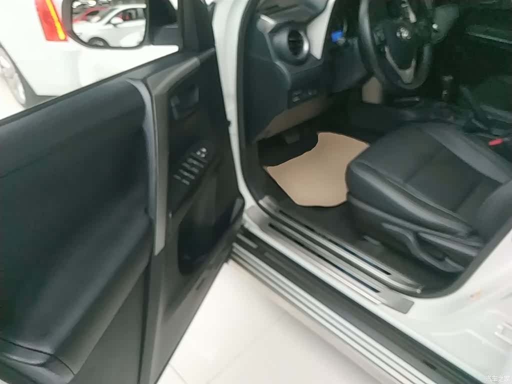 Toyota RAV4, 2016 16