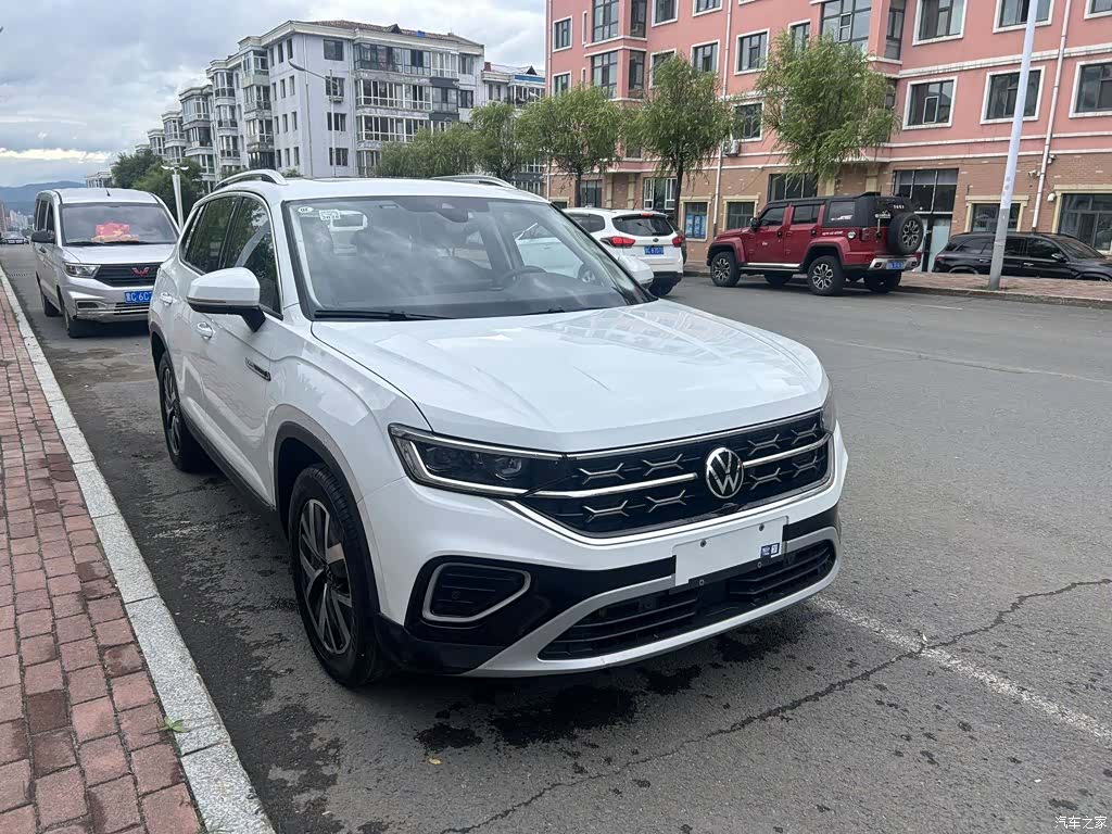 Volkswagen Tayron, 2023 3