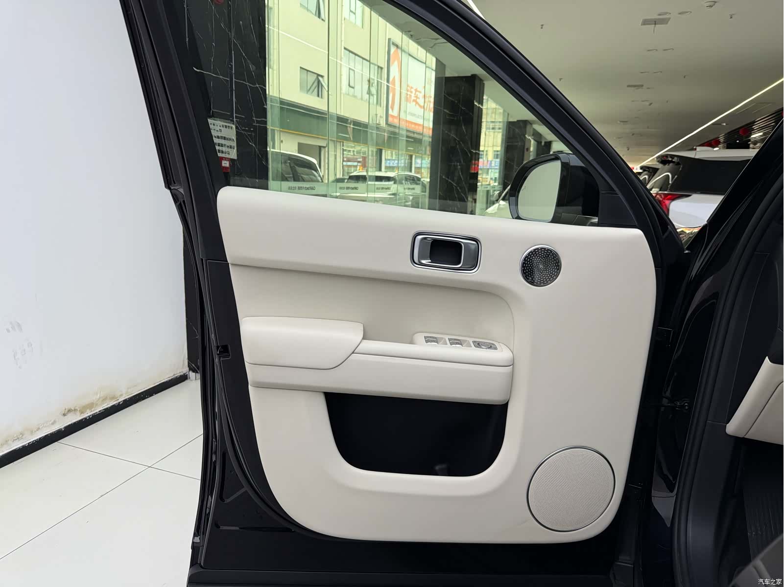 Li Auto L9, 2025 8
