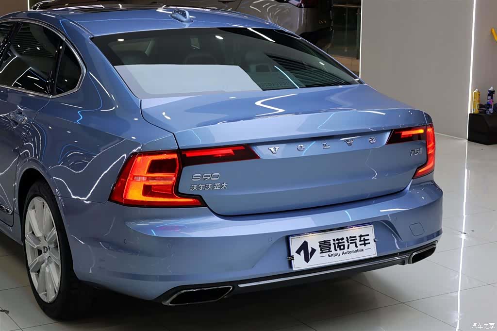Volvo S90, 2019 все фото