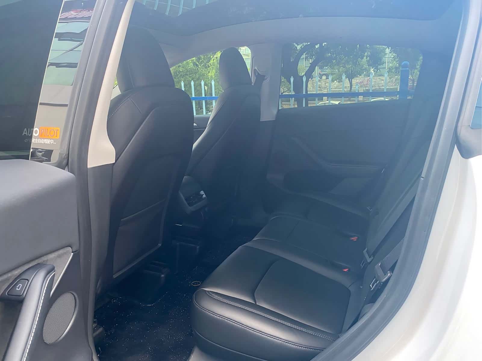 Tesla Model Y, 2023 8