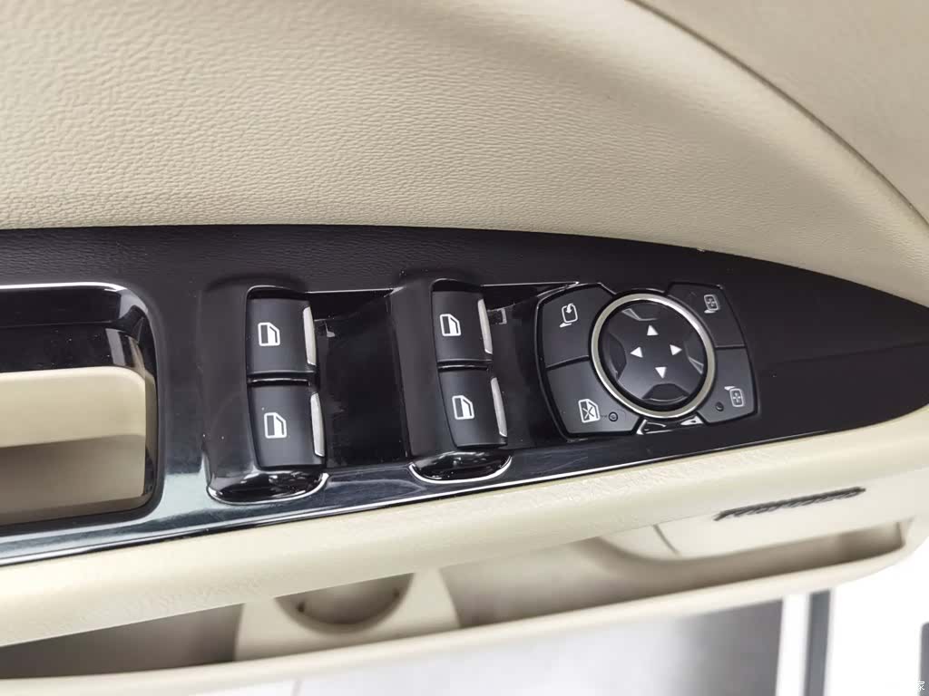 Ford Mondeo, 2015 9