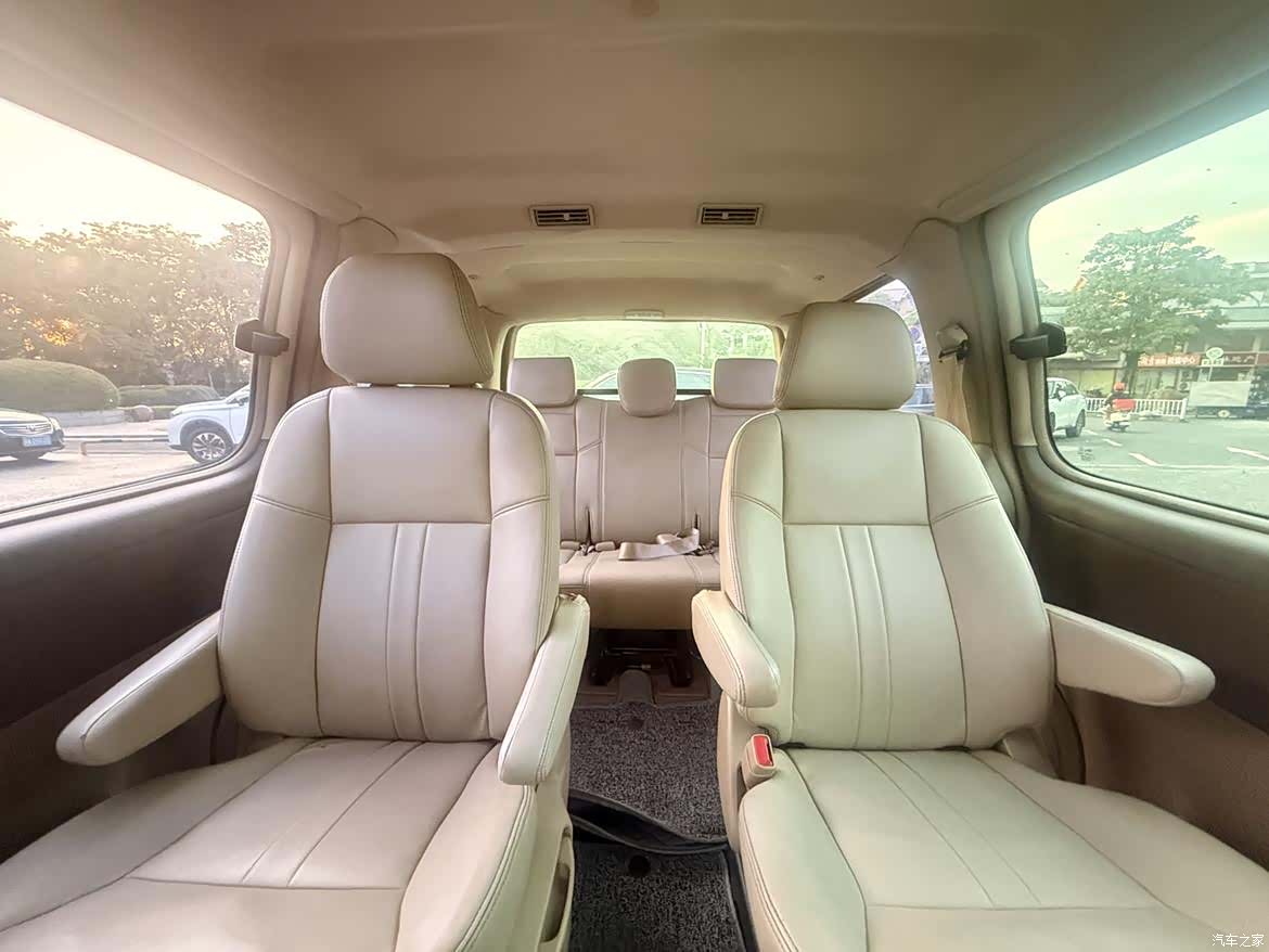 Buick GL8, 2016 12