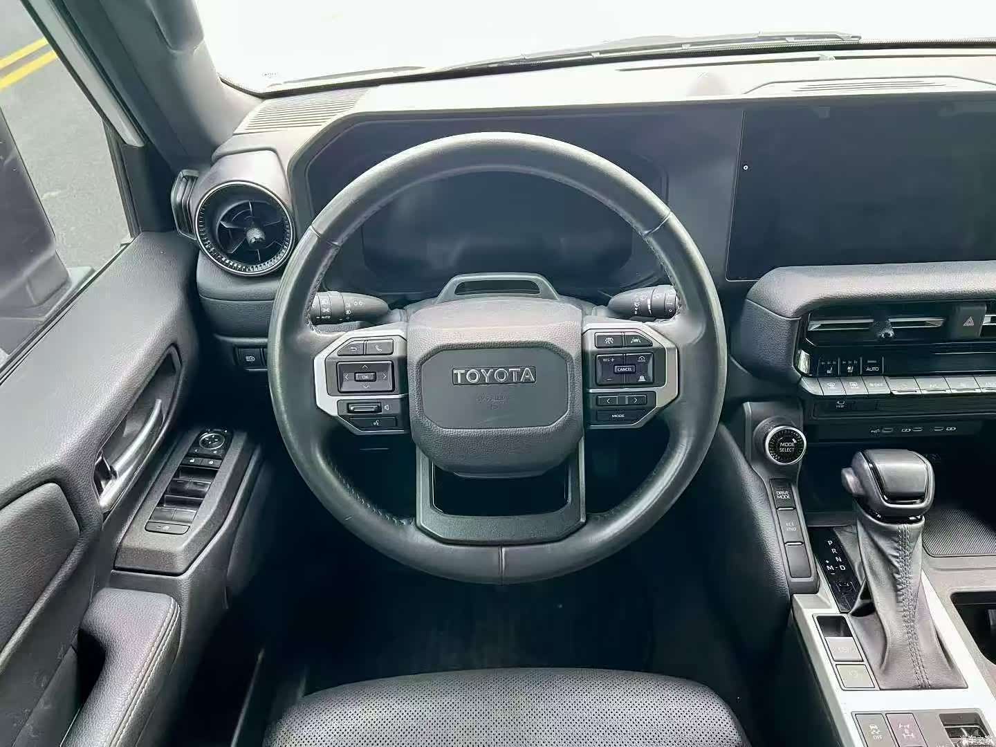 Toyota Prado, 2024 6