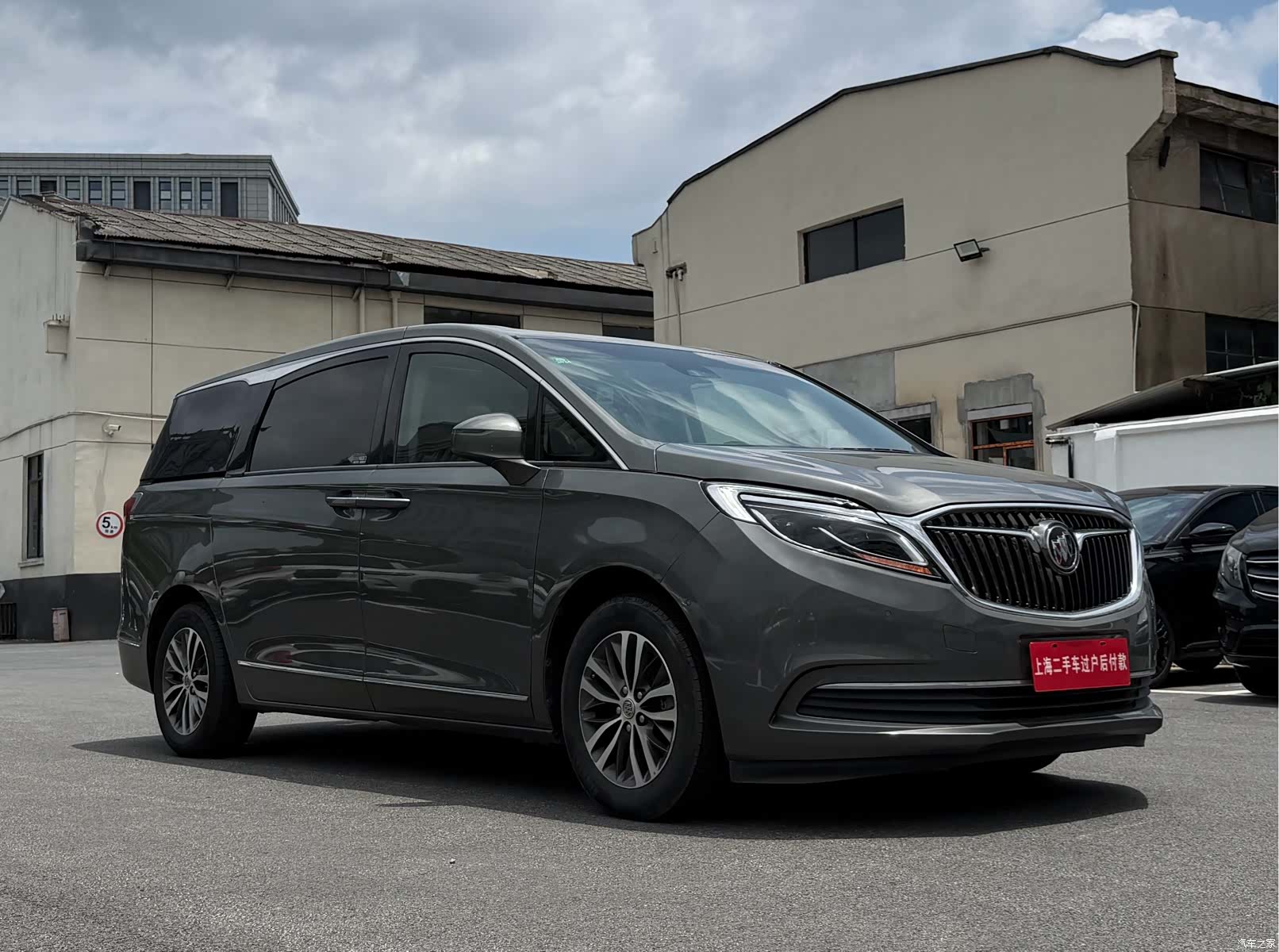 Buick GL8, 2017 3