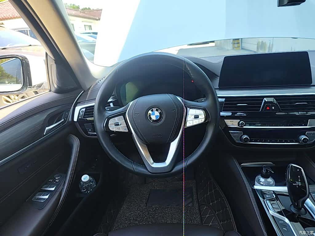 BMW 5 Series, 2020 11