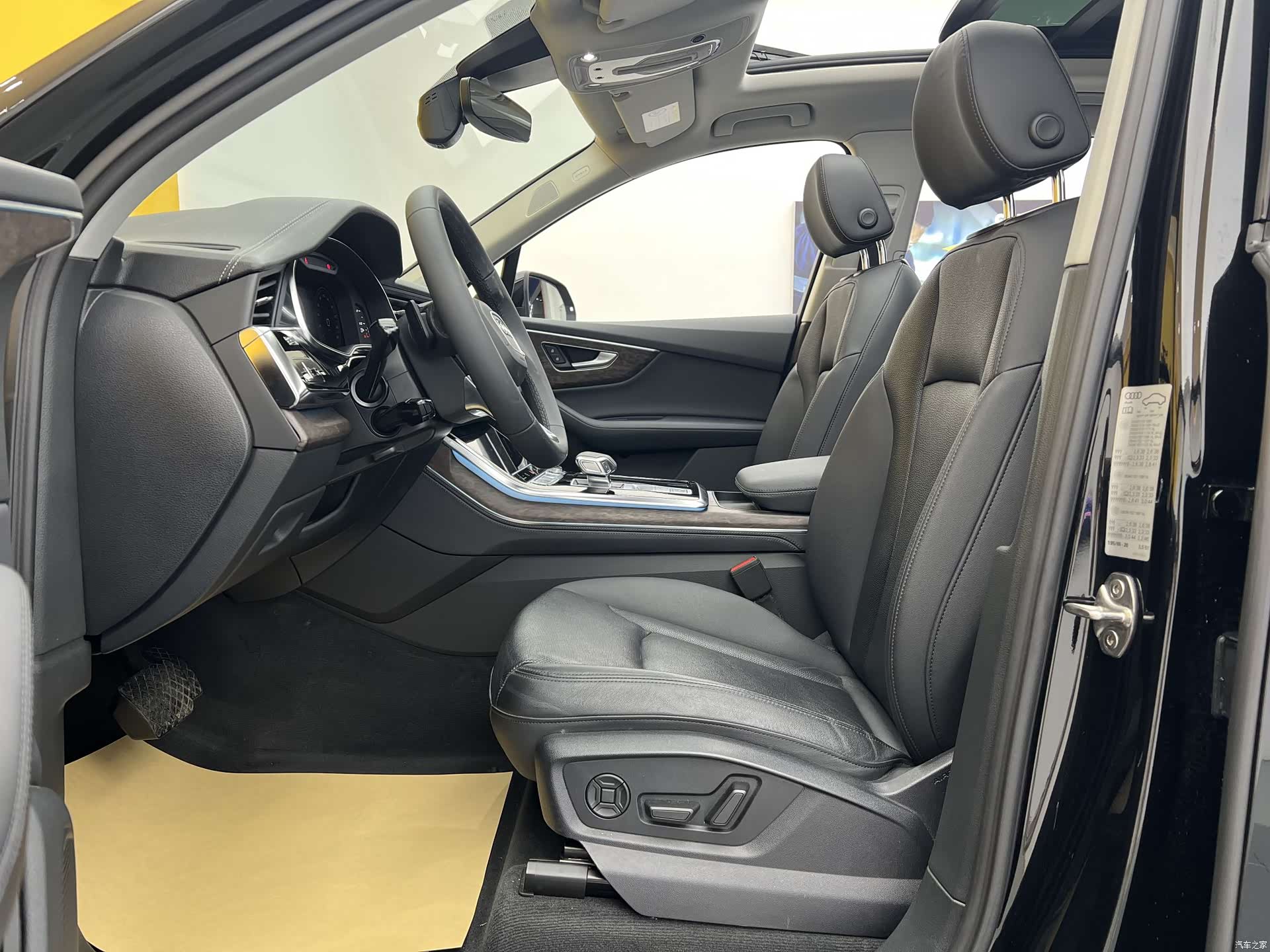 Audi Q7, 2023 3