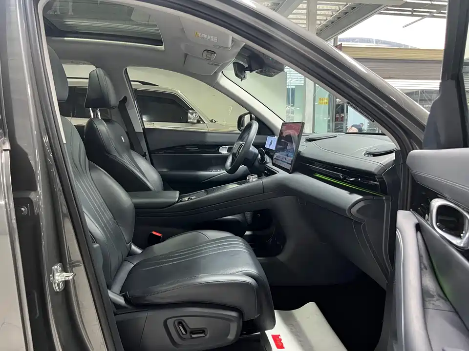 Geely Galaxy Galaxy E5