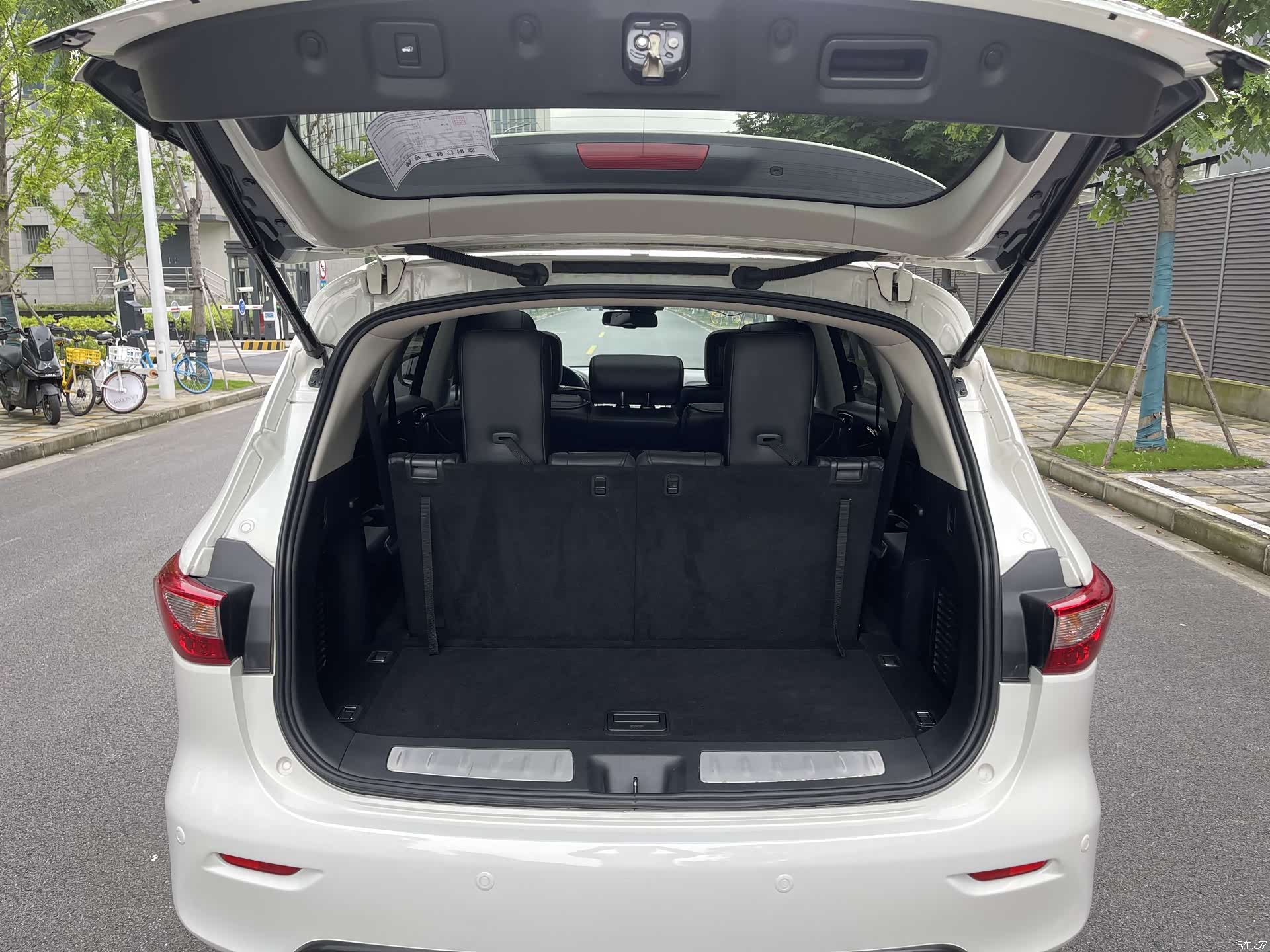 Infiniti JX35, 2014 22