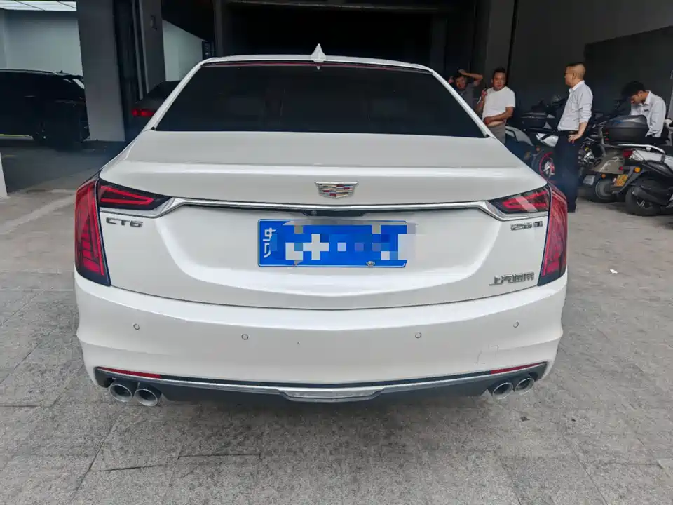 Cadillac CT6