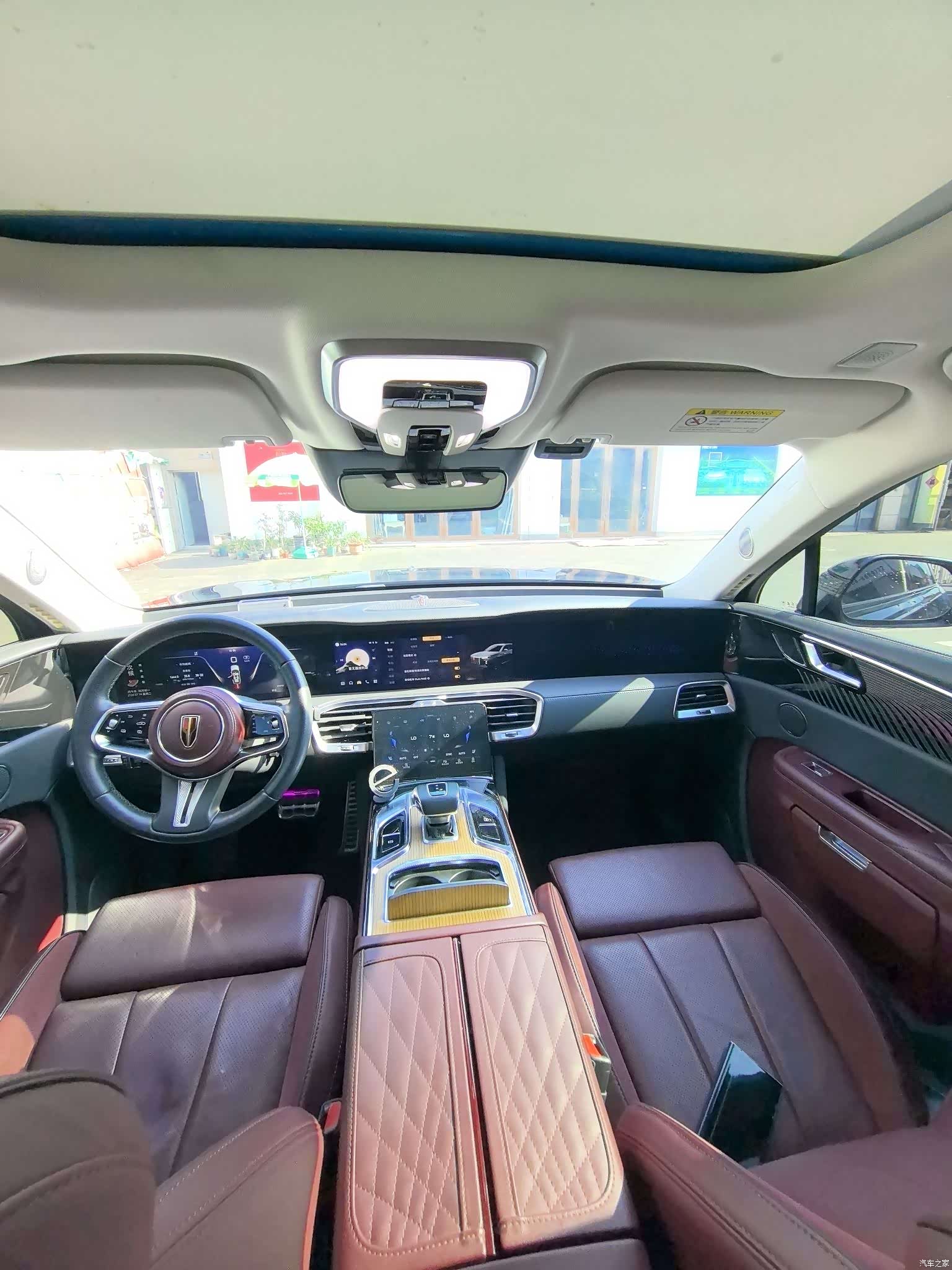Hongqi E-HS9, 2022 6