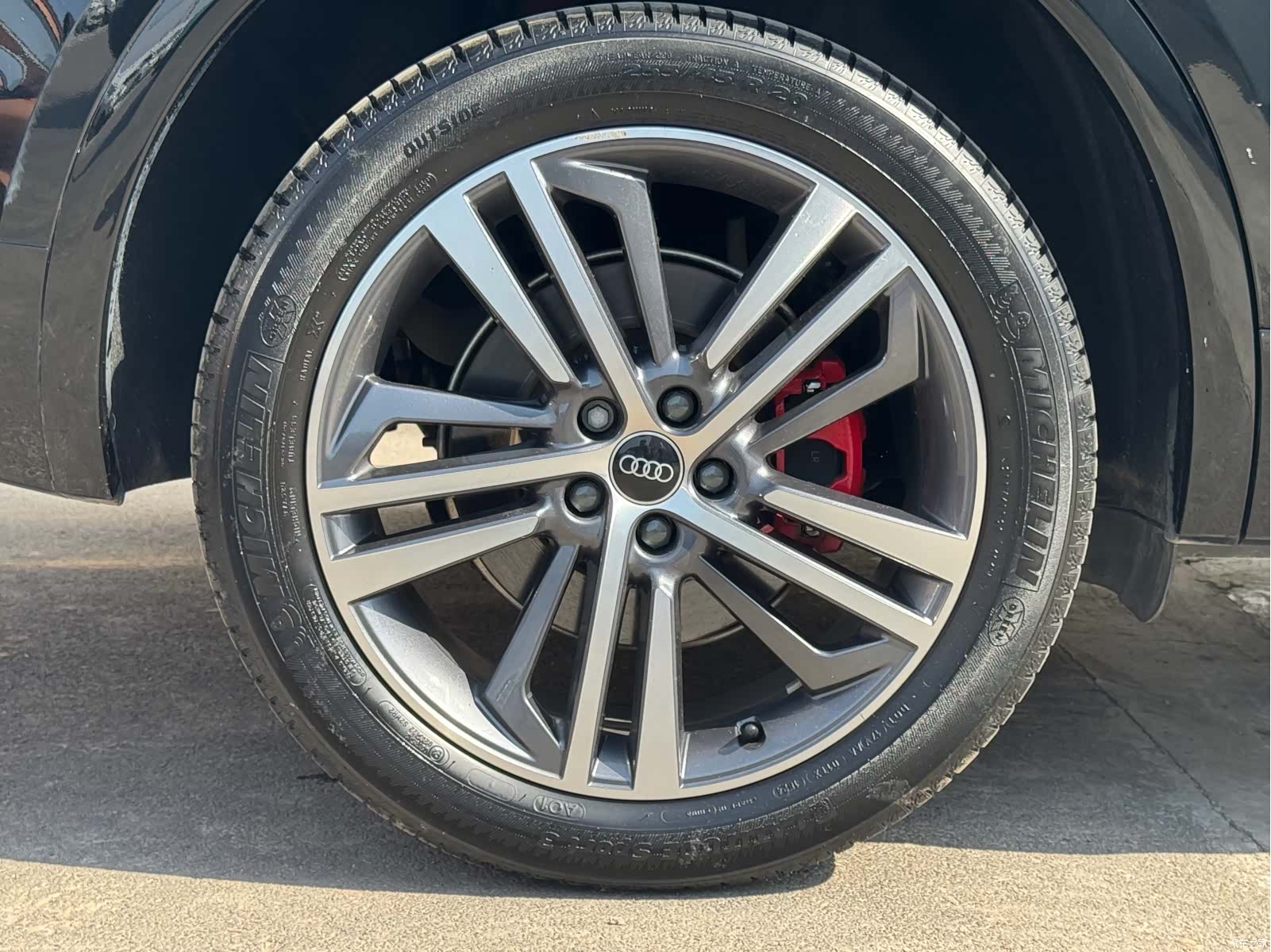 Audi Q5L, 2024 14