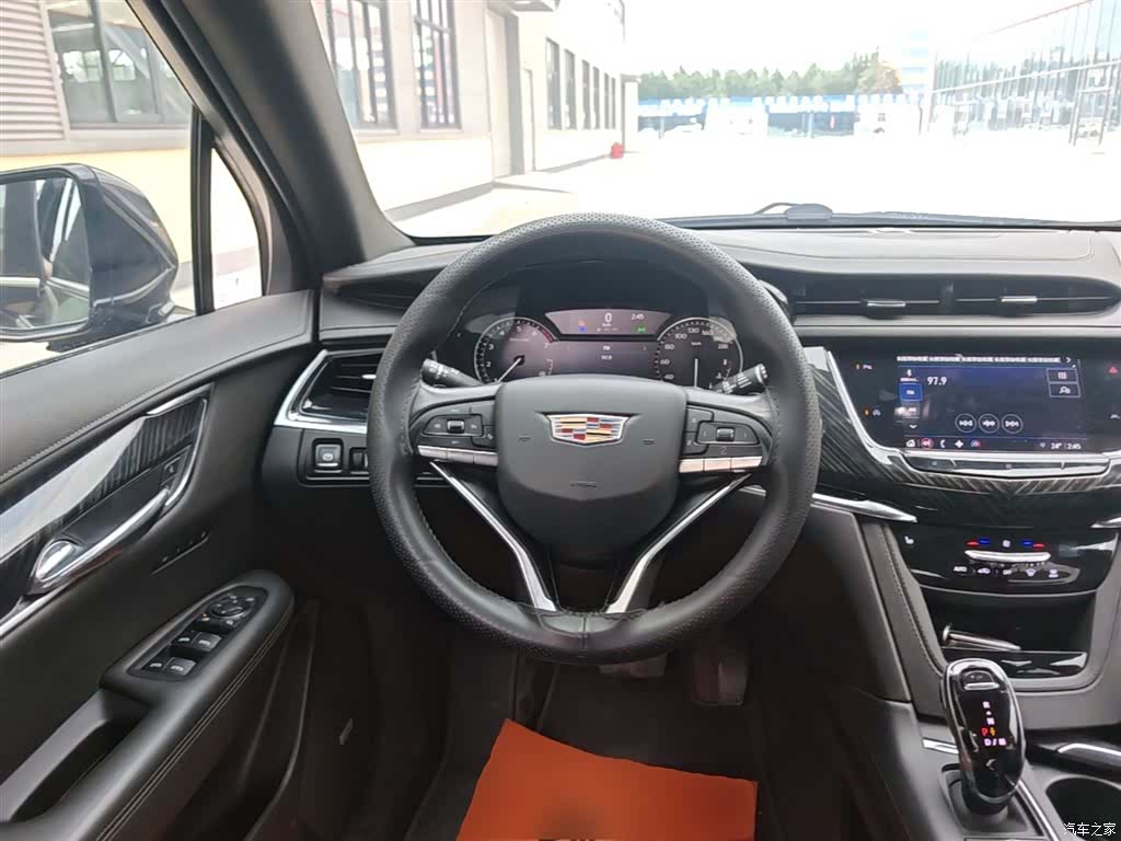 Cadillac XT6, 2021 11