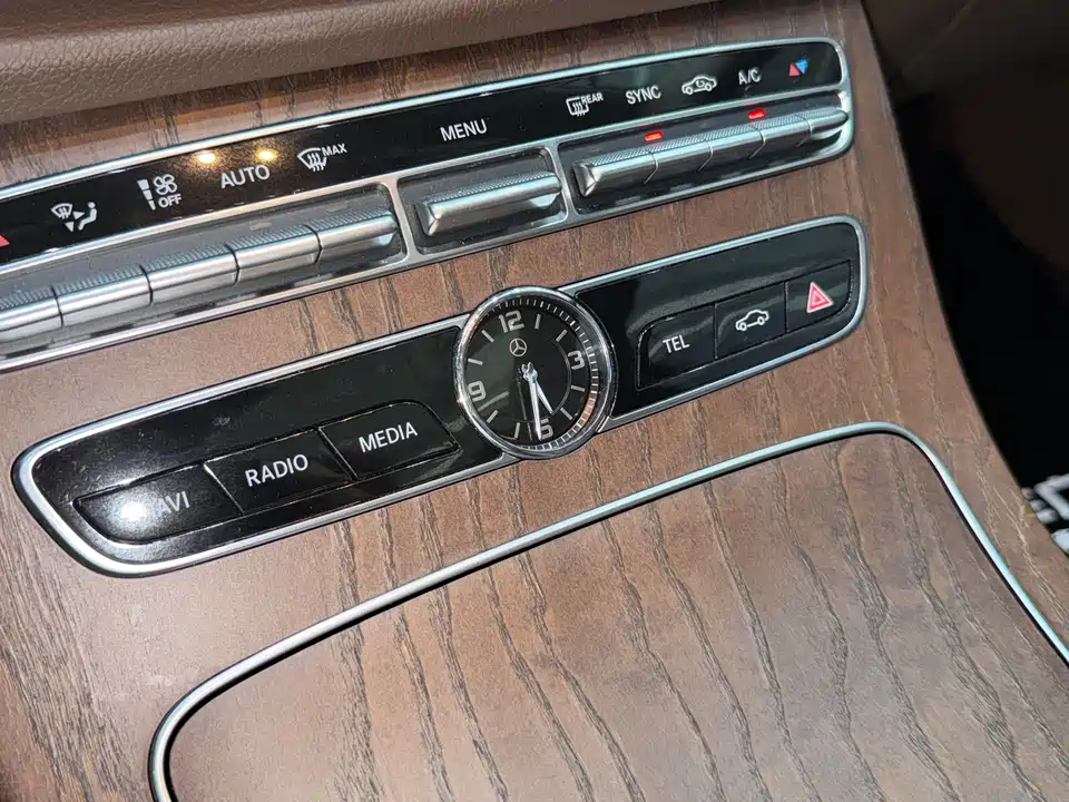 Mercedes-Benz E-class Mercedes-Benz E-class