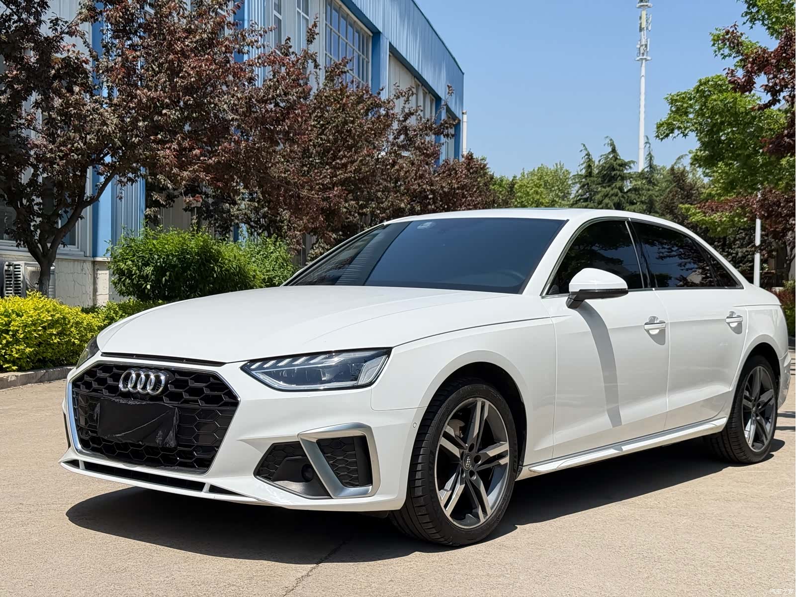Audi A4L, 2021 1