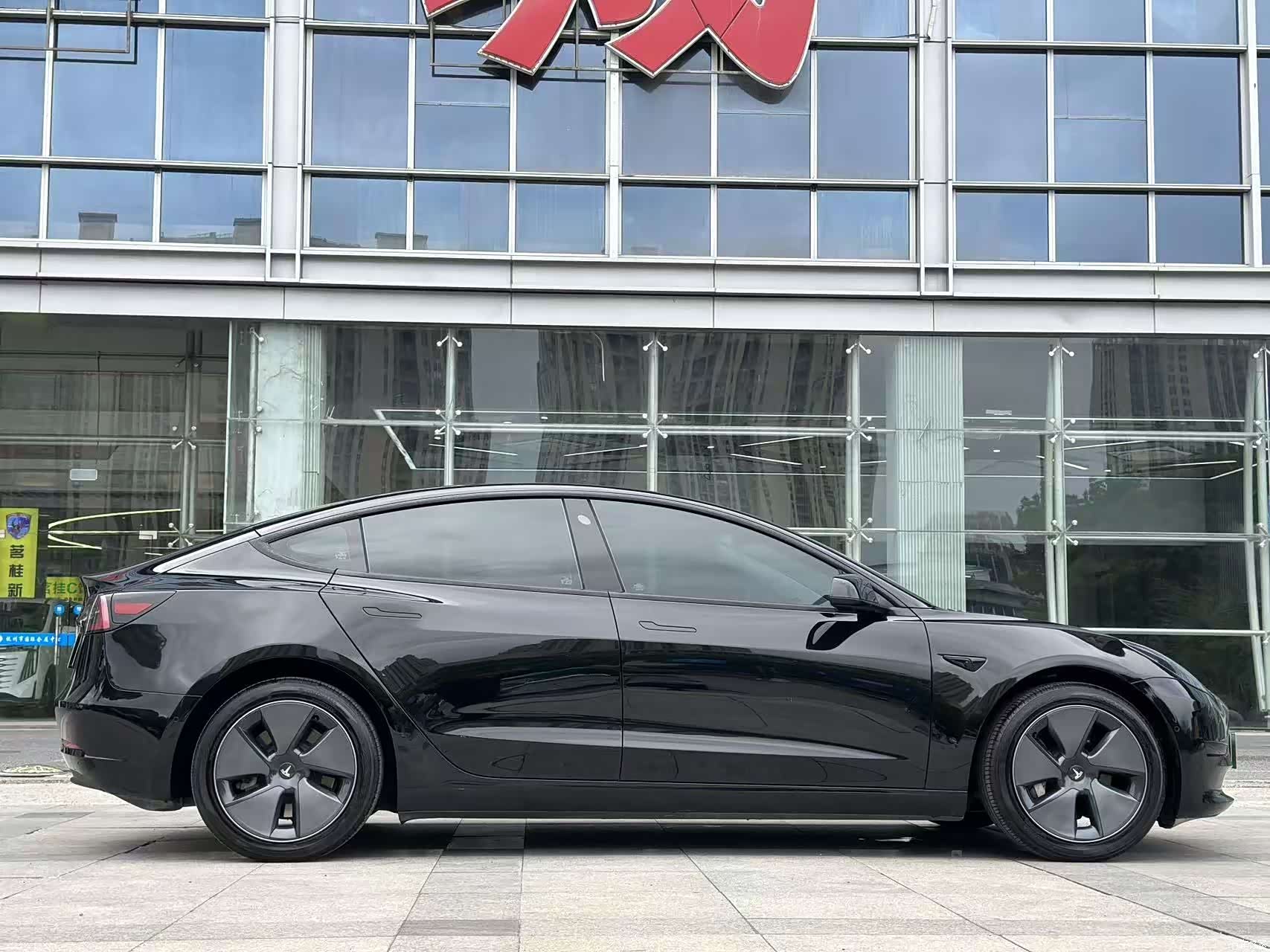 Tesla Model 3, 2023 все фото